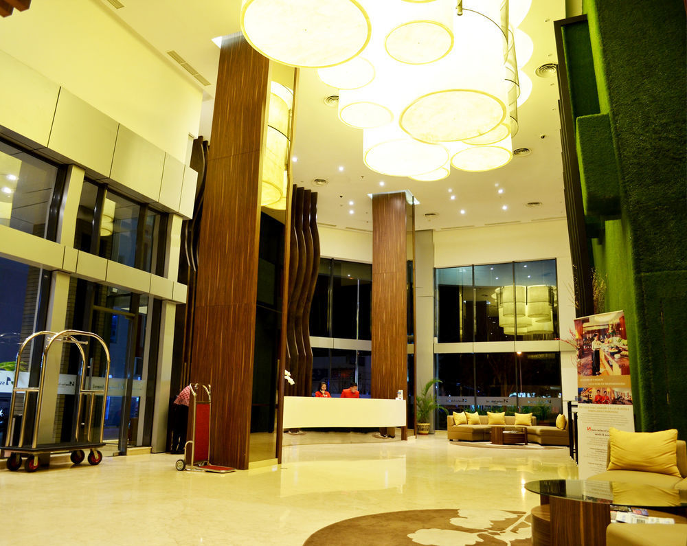 Swiss-Belhotel Cirebon Extérieur photo